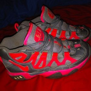6 pairs of girls sneakers sizes 4.5-5.5